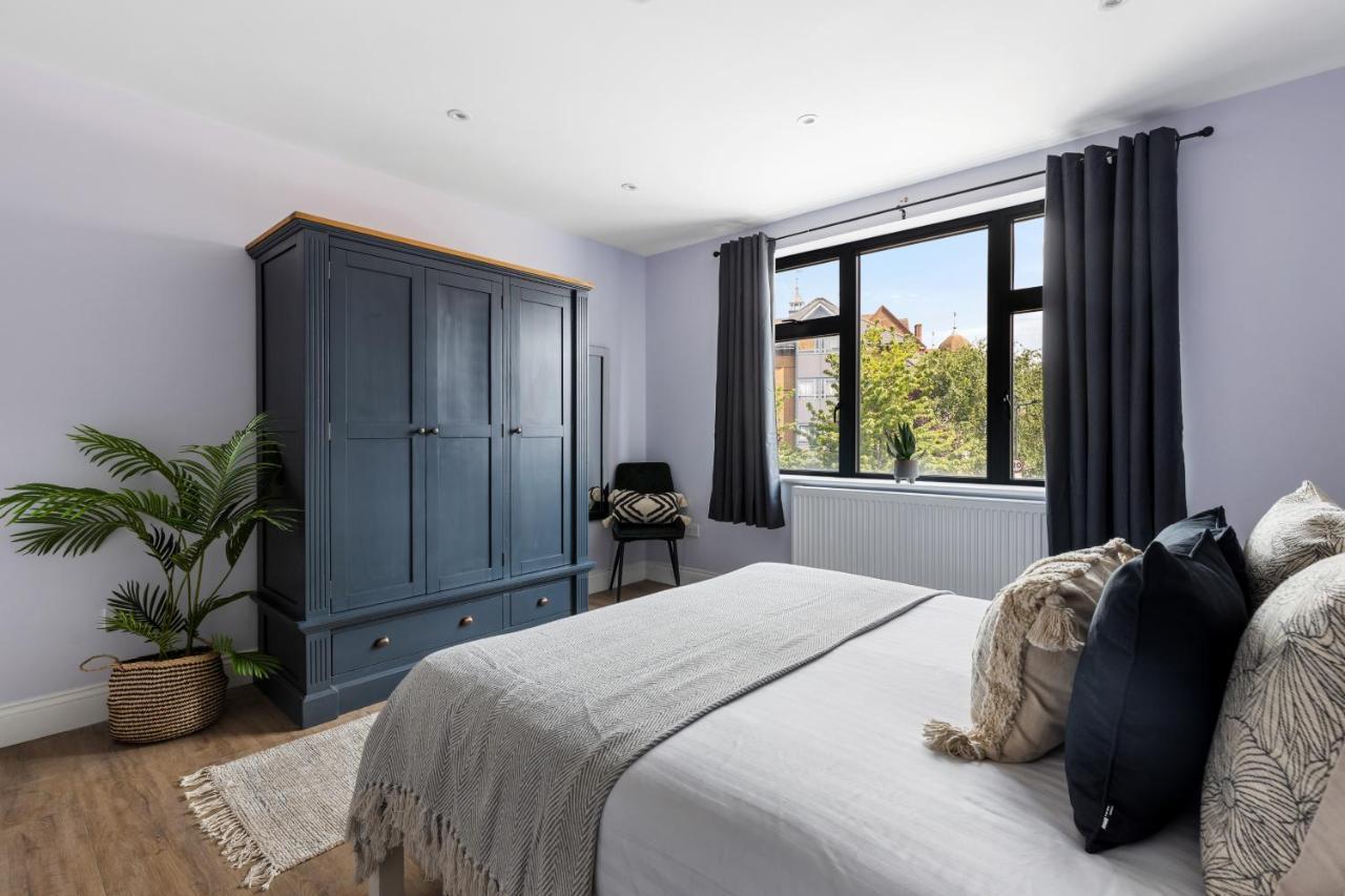 Stylish & Spacious 3 Bed Apartment With Fast Wifi, Close To Tube & Wembly 伦敦 外观 照片