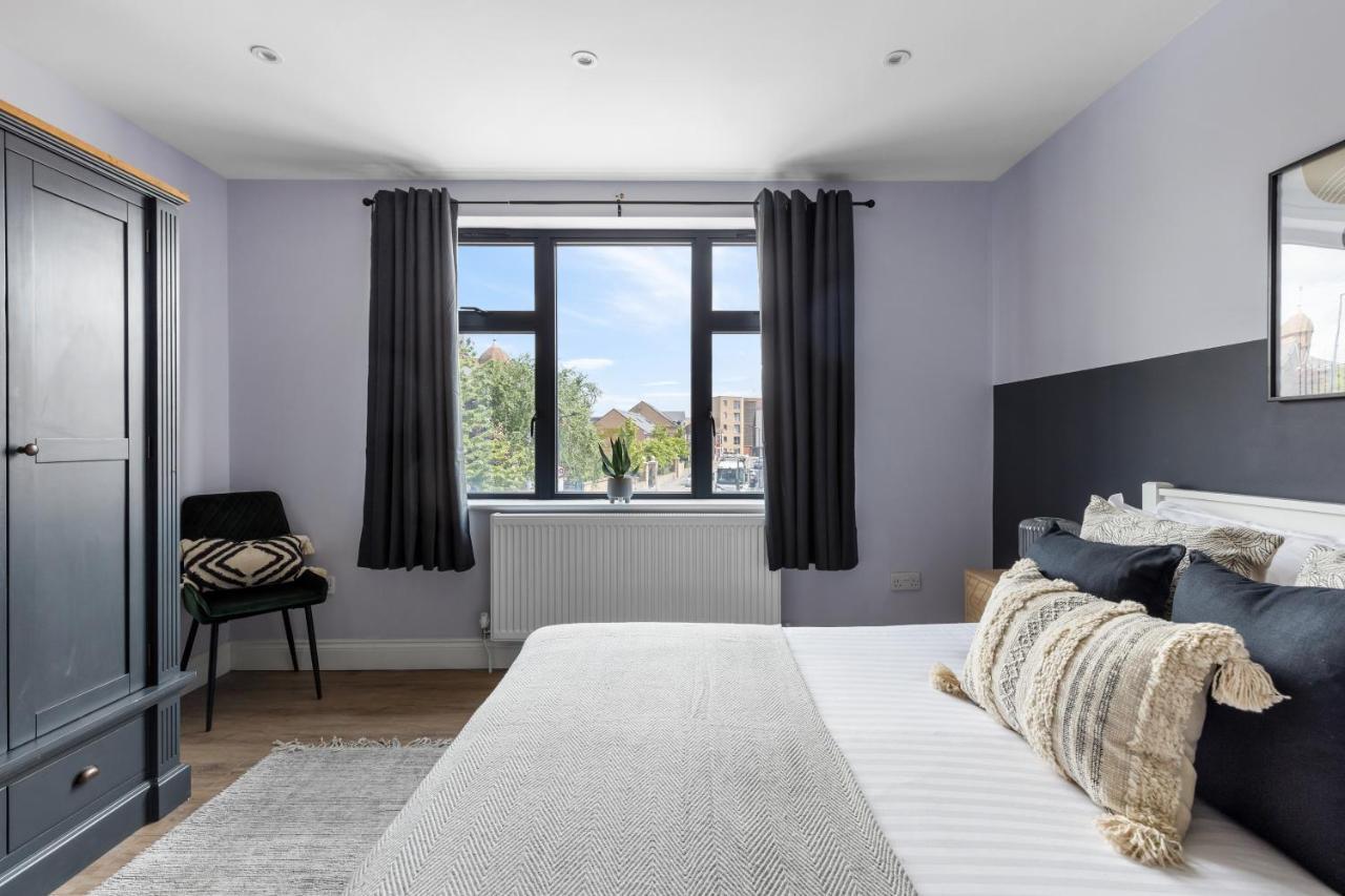 Stylish & Spacious 3 Bed Apartment With Fast Wifi, Close To Tube & Wembly 伦敦 外观 照片
